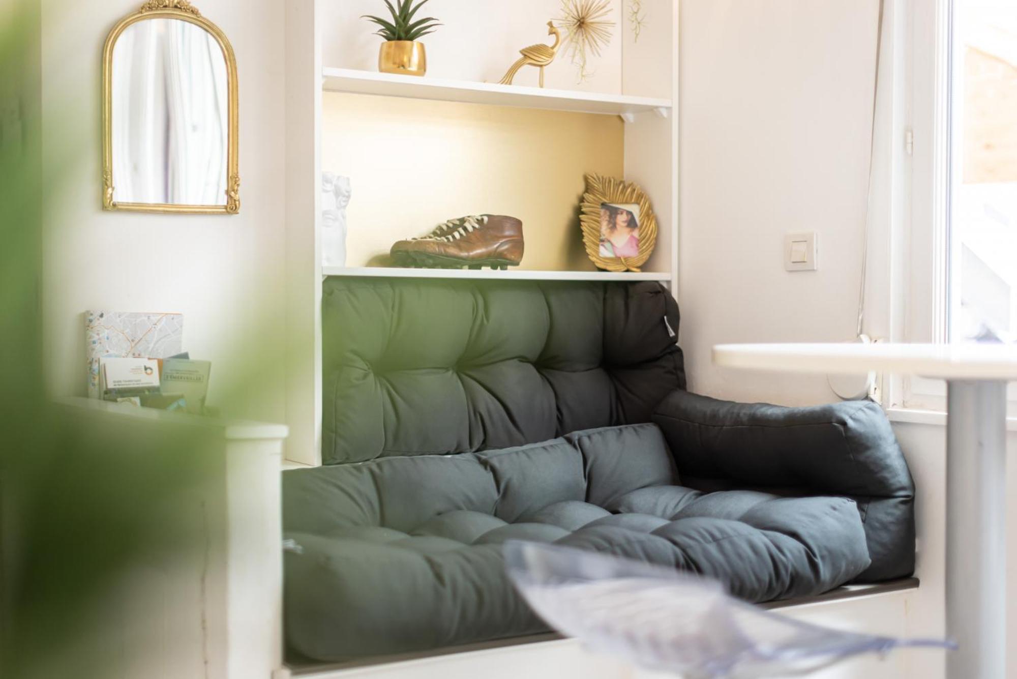 Le 17 Madeleine Apartment Besancon Exterior photo